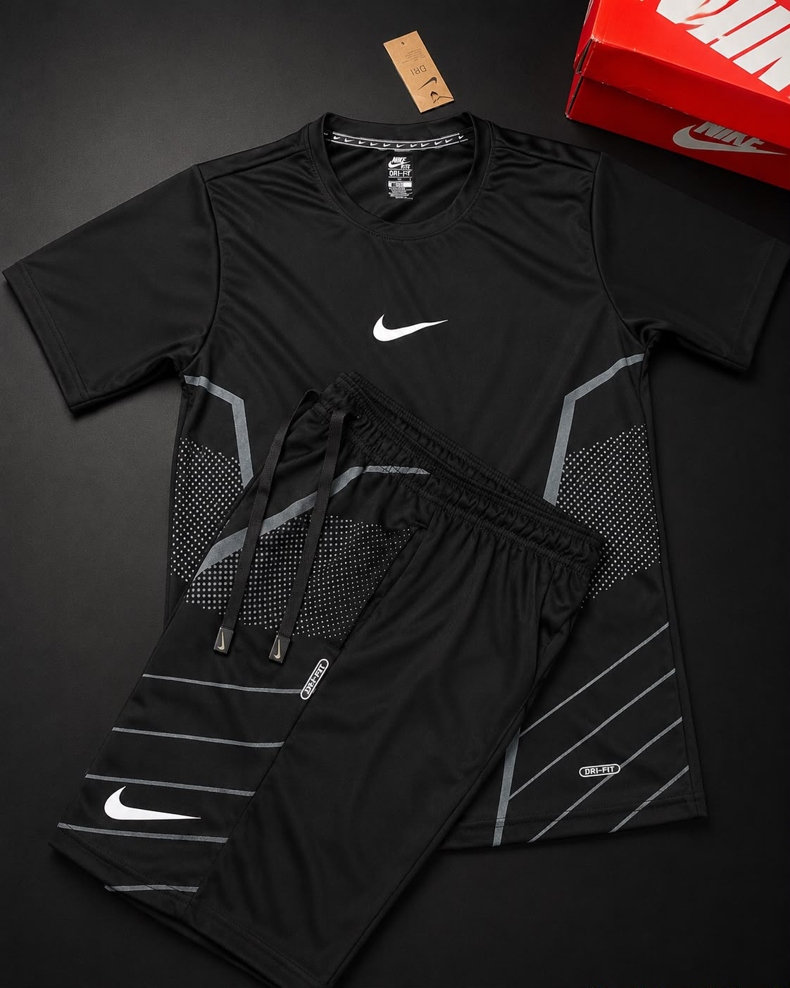 Kit Nike Dri-Fit Preto (camiseta + short) — Modelo Lançamento — esportivo masculino na Praxedes Griffes