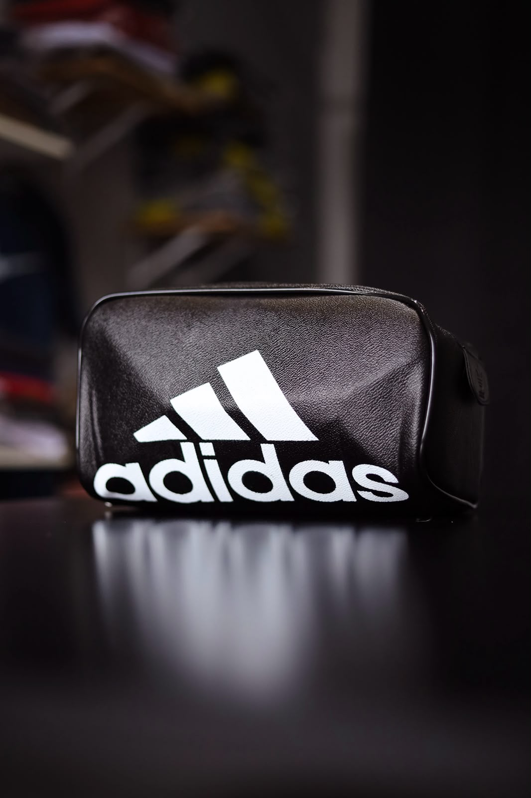 Necessaire Adidas Couro — Praxedes Griffes