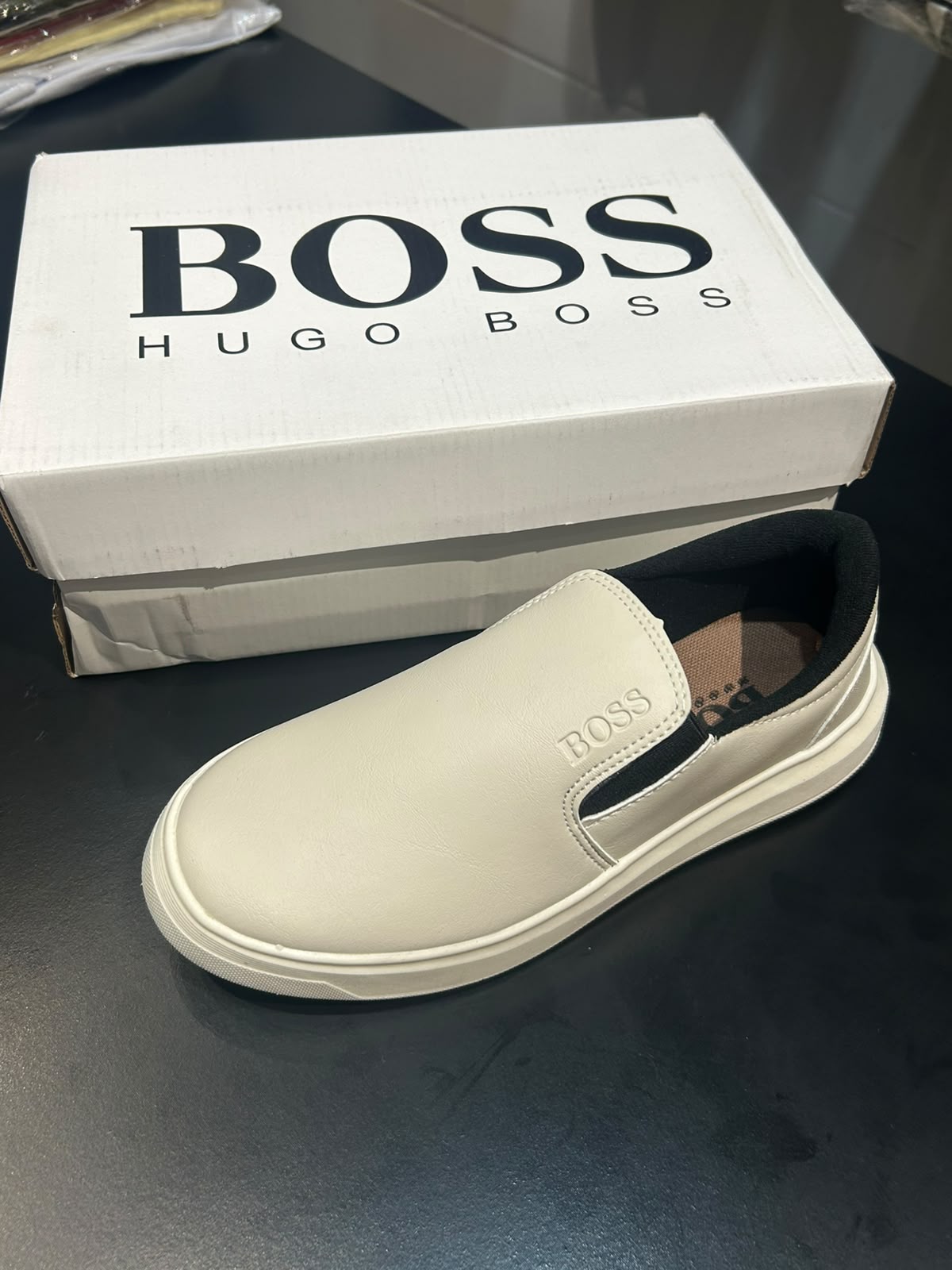 Tênis Hugo Boss Slip-On Bege — Praxedes Griffes